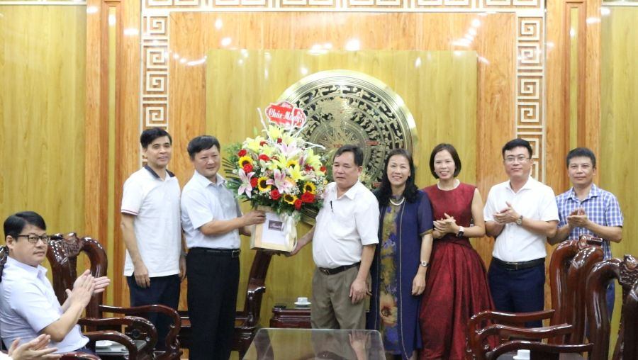 Gặp mặt doanh nghiệp nhân kỉ niệm Ngày Doanh nhân Việt Nam
